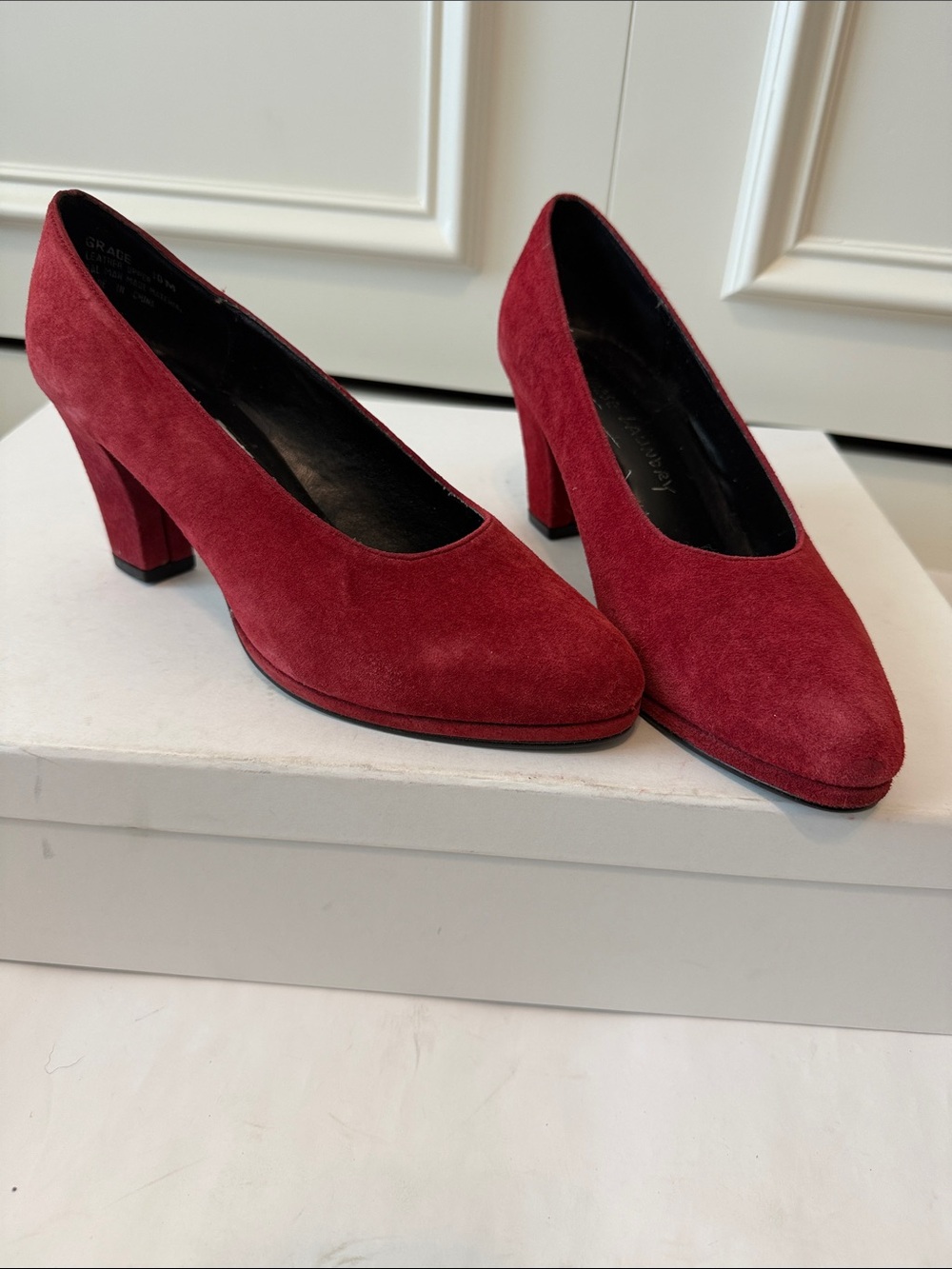 Chinese Laundry Women's Burgundy Suede Block Heel Pumps